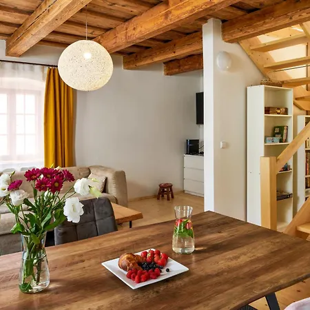 Kristian - House And Garden By Kh Czeski Krumlow