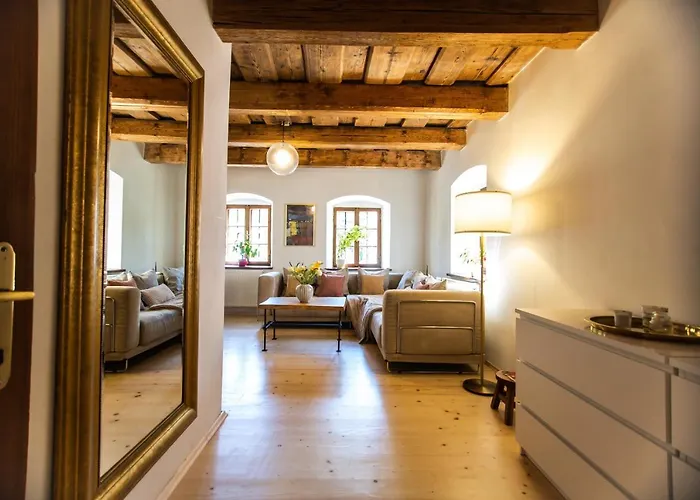 Kristian - House And Garden By Kh Czeski Krumlow